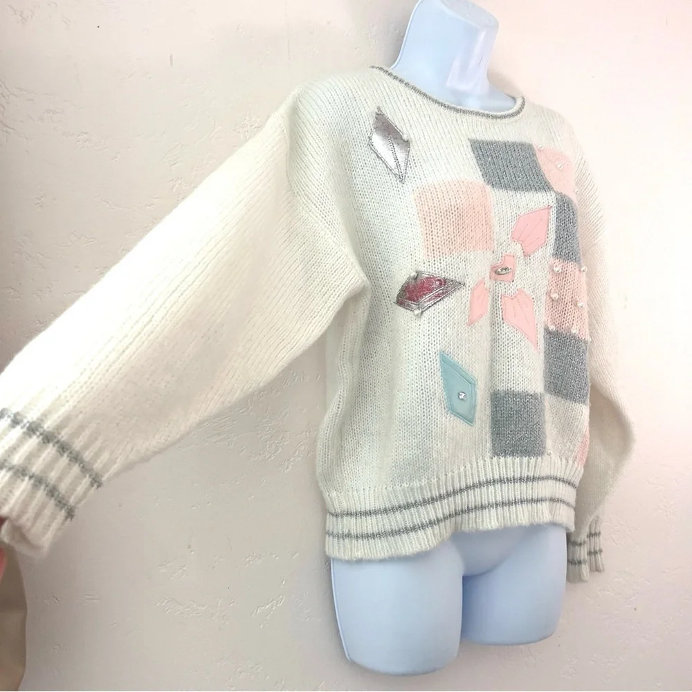 Vintage 80s Women's Cream Open Knit Sweater L Pearl Applique Embellishment